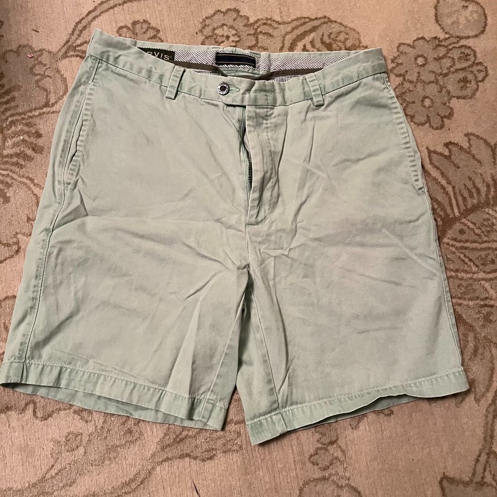 Orvis sea foam color shorts